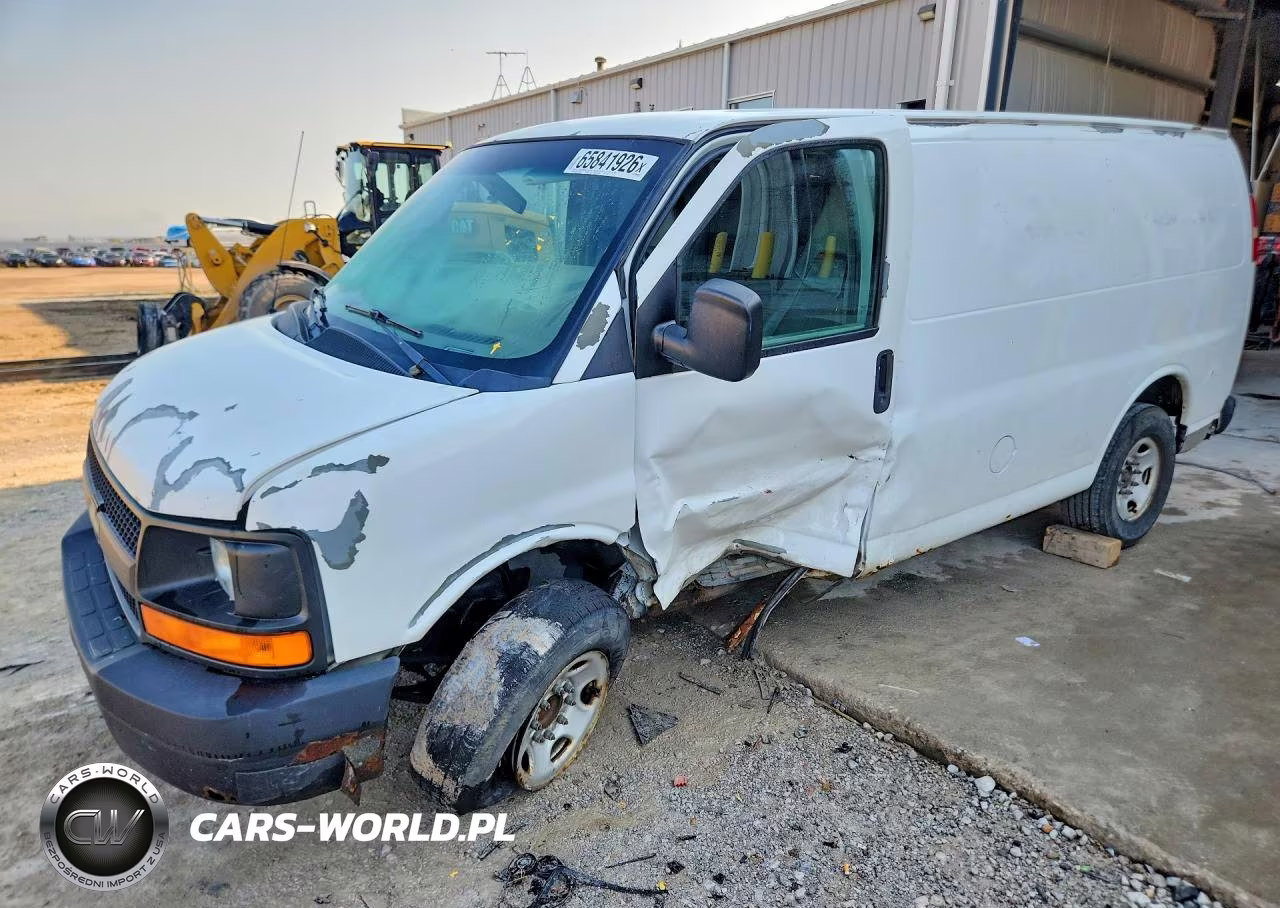 2011 Chevrolet Express 2500 Cargo Delivery Van VIN:1GCWGFFA4B1129770 - 1