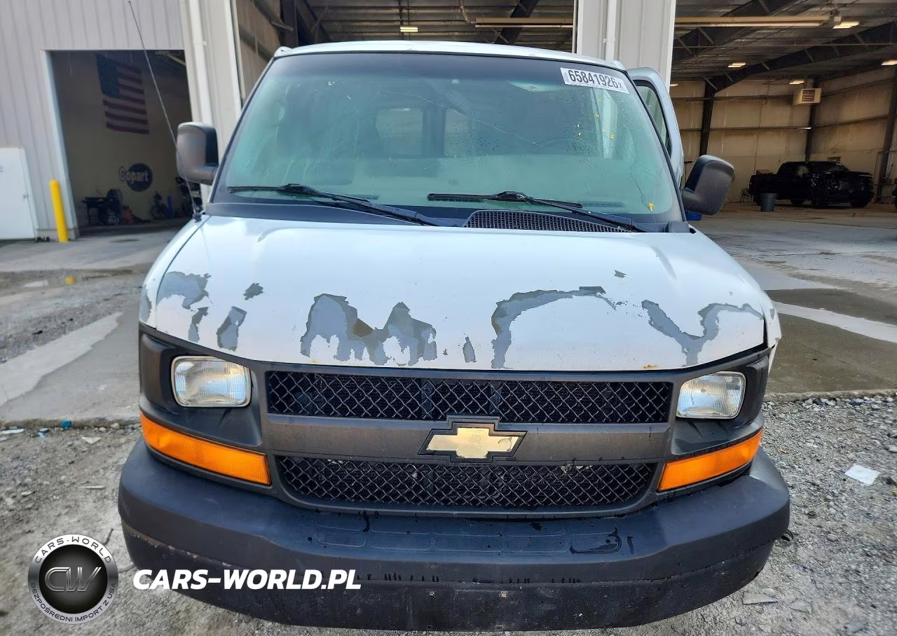 2011 Chevrolet Express 2500 Cargo Delivery Van VIN:1GCWGFFA4B1129770 - 5