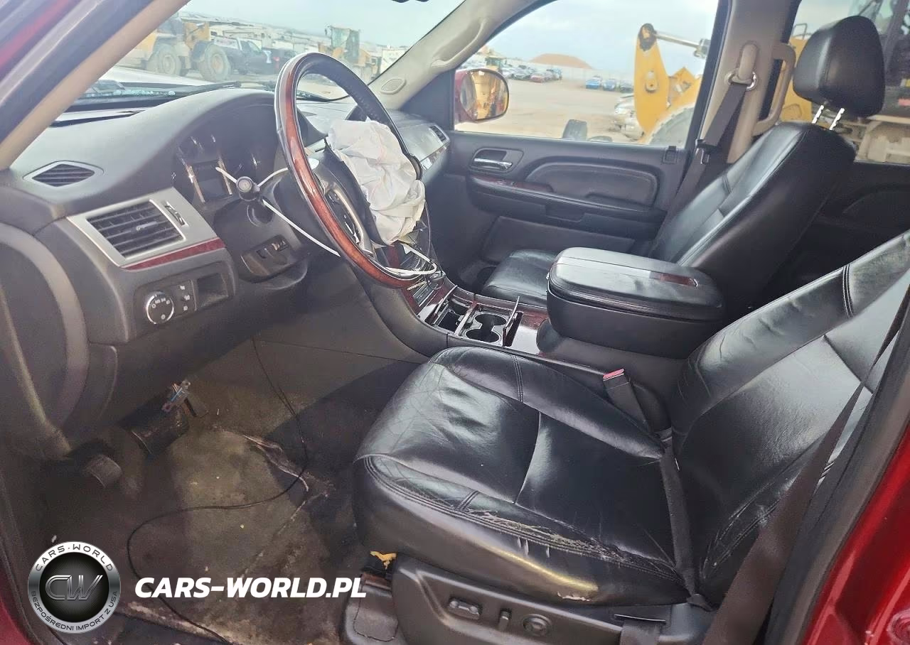 2008 Cadillac Escalade VIN:1GYFK63868R118970 - 7