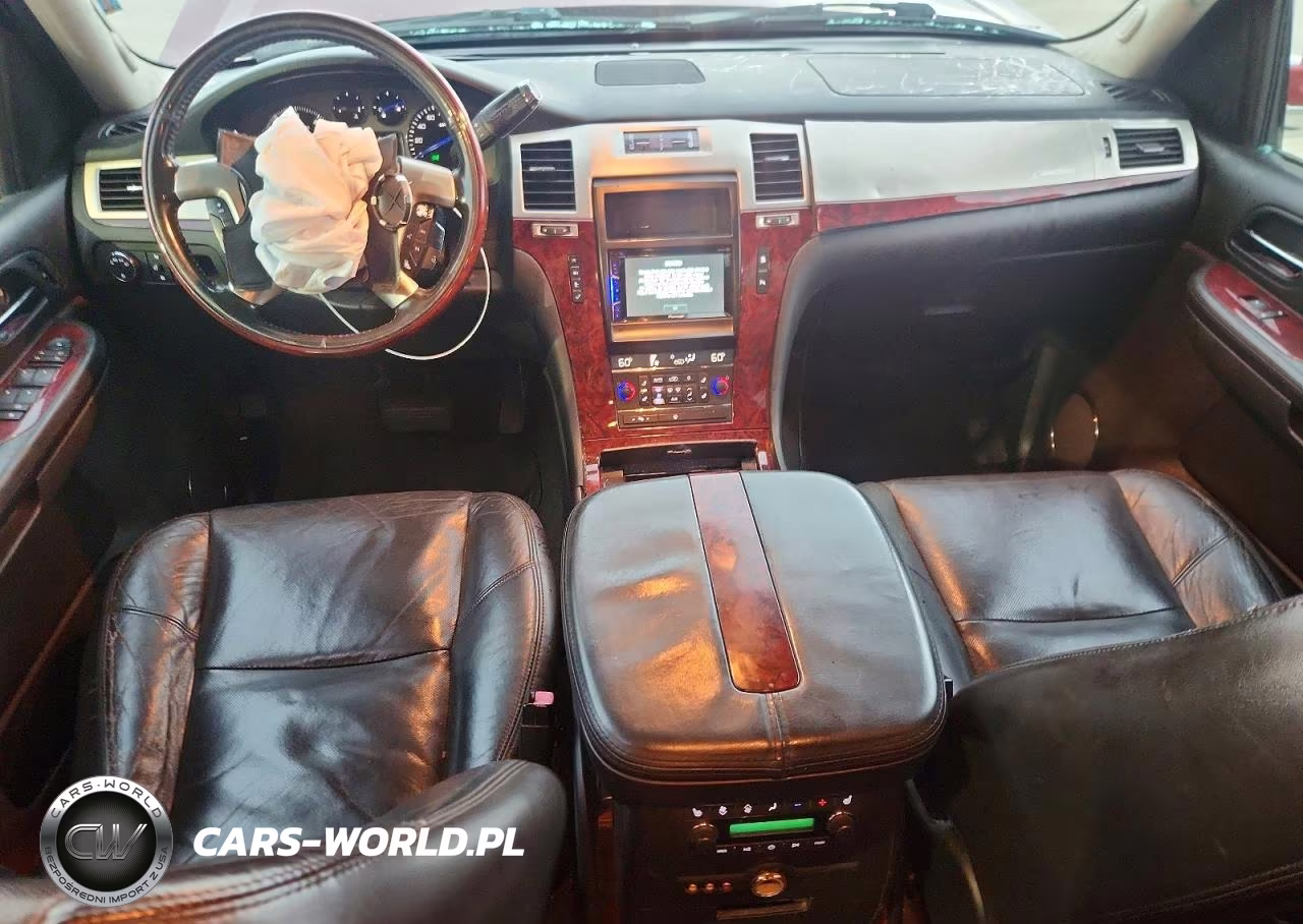 2008 Cadillac Escalade VIN:1GYFK63868R118970 - 8