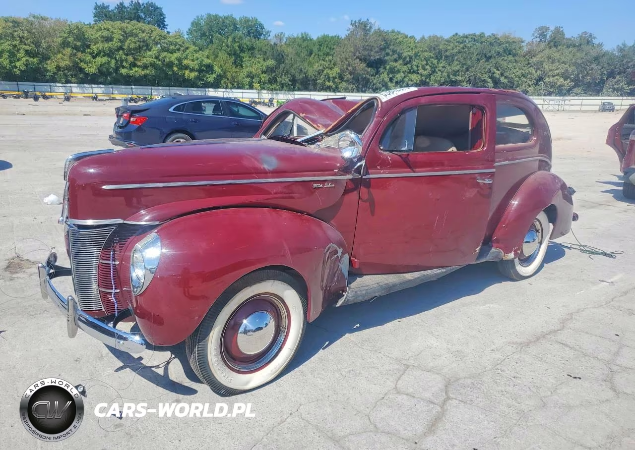 1940 Ford 2-Dr Sedan – zdjęcie 1 z 12