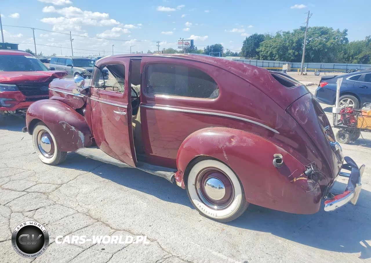 1940 Ford 2-Dr Sedan VIN:OK9923200 - 2