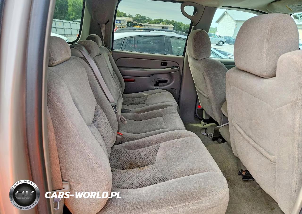 2004 Chevrolet Suburban K2500 VIN:3GNGK26U34G267205 - 11