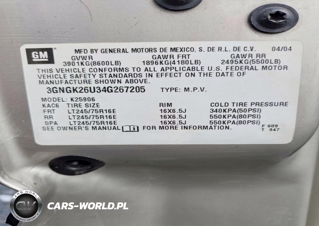 2004 Chevrolet Suburban K2500 VIN:3GNGK26U34G267205 - 13