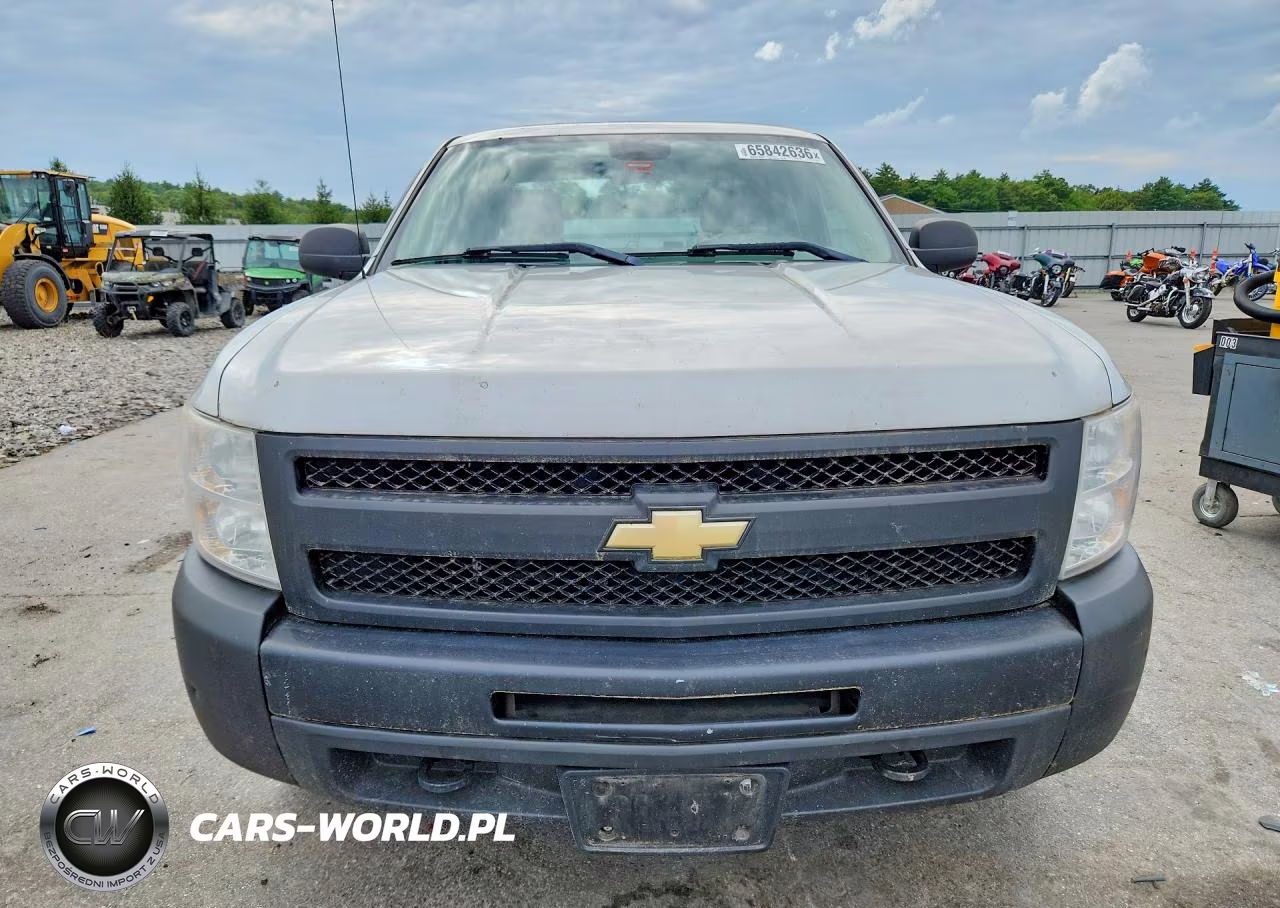 2011 Chevrolet Silverado K1500 VIN:1GCRKPE33BZ271758 - 5
