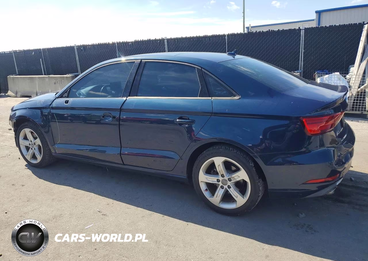 2018 Audi A3 Premium VIN:WAUAUGFF5J1004793 - 2