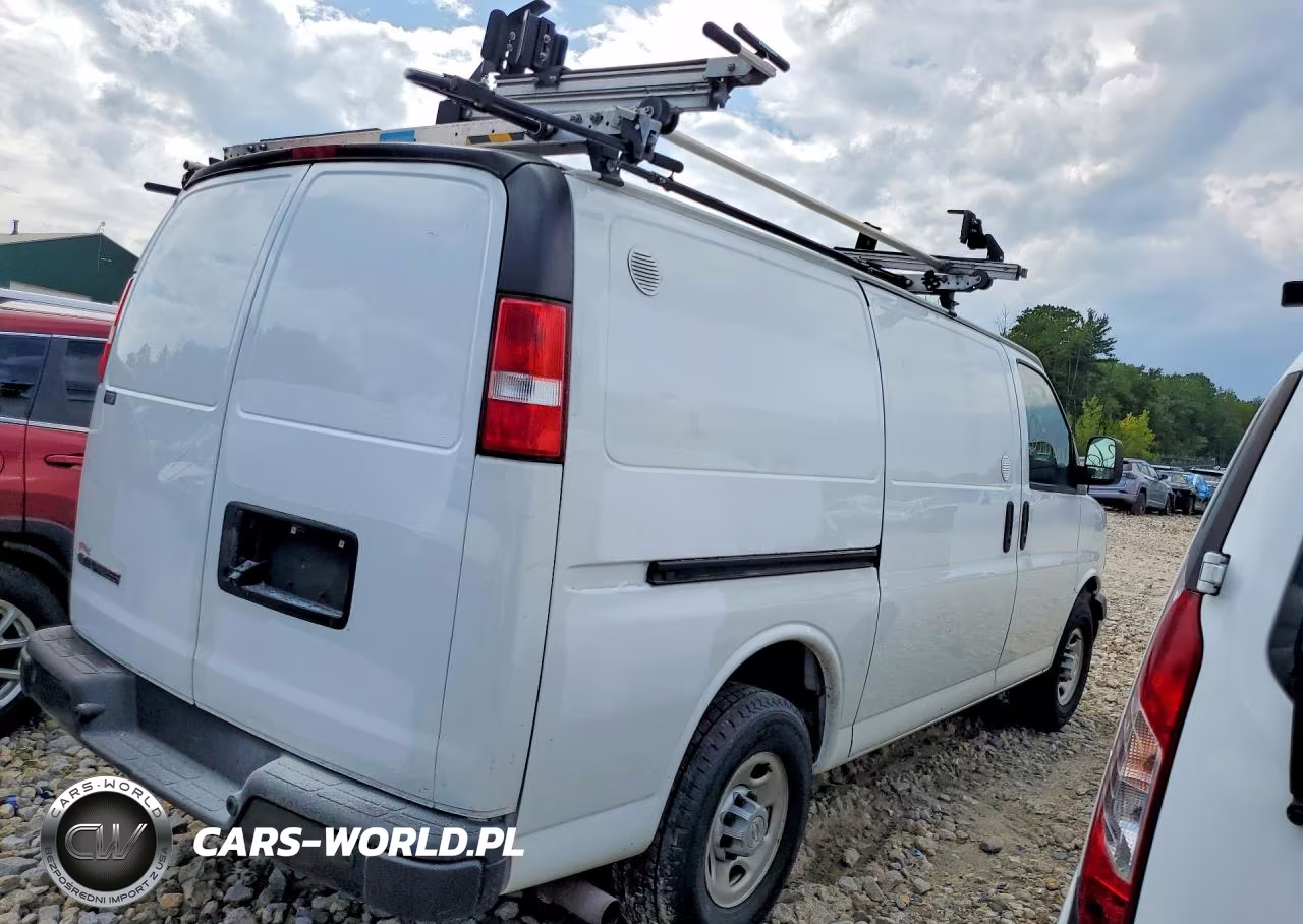 2021 Chevrolet Express G2500 VIN:1GCWGAF79M1146865 - 3