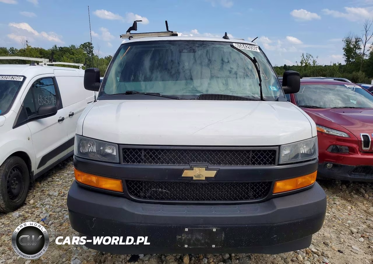 2021 Chevrolet Express G2500 VIN:1GCWGAF79M1146865 - 5