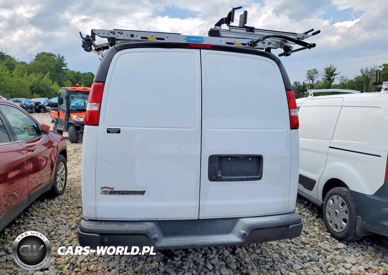 2021 Chevrolet Express G2500 VIN:1GCWGAF79M1146865 - 6