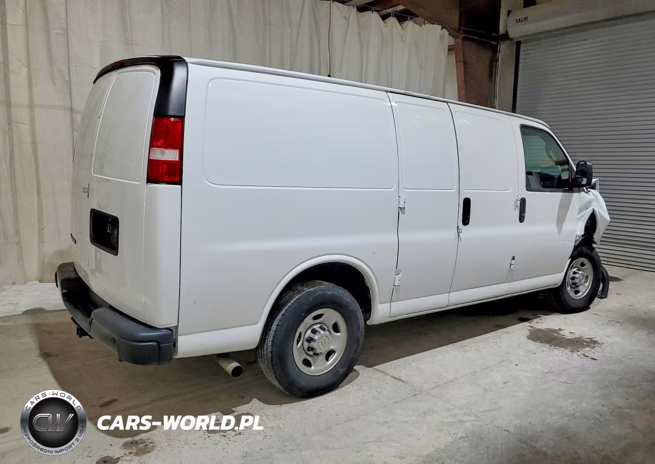 2023 Chevrolet Express G2500 VIN:1GCWGAFP0P1108199 - 3