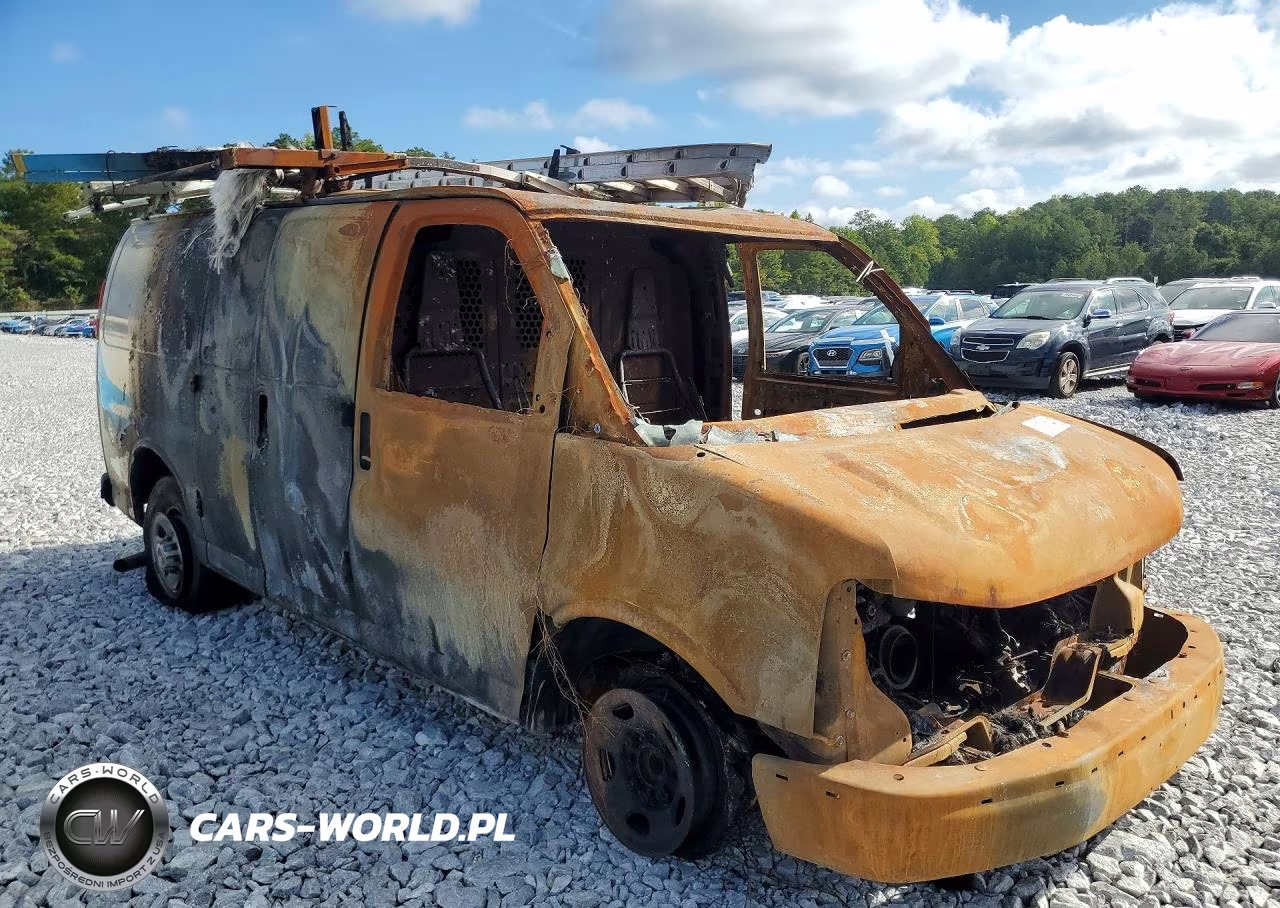 2022 Chevrolet Express G2500 VIN:1GCWGAFP4N1288915 - 4
