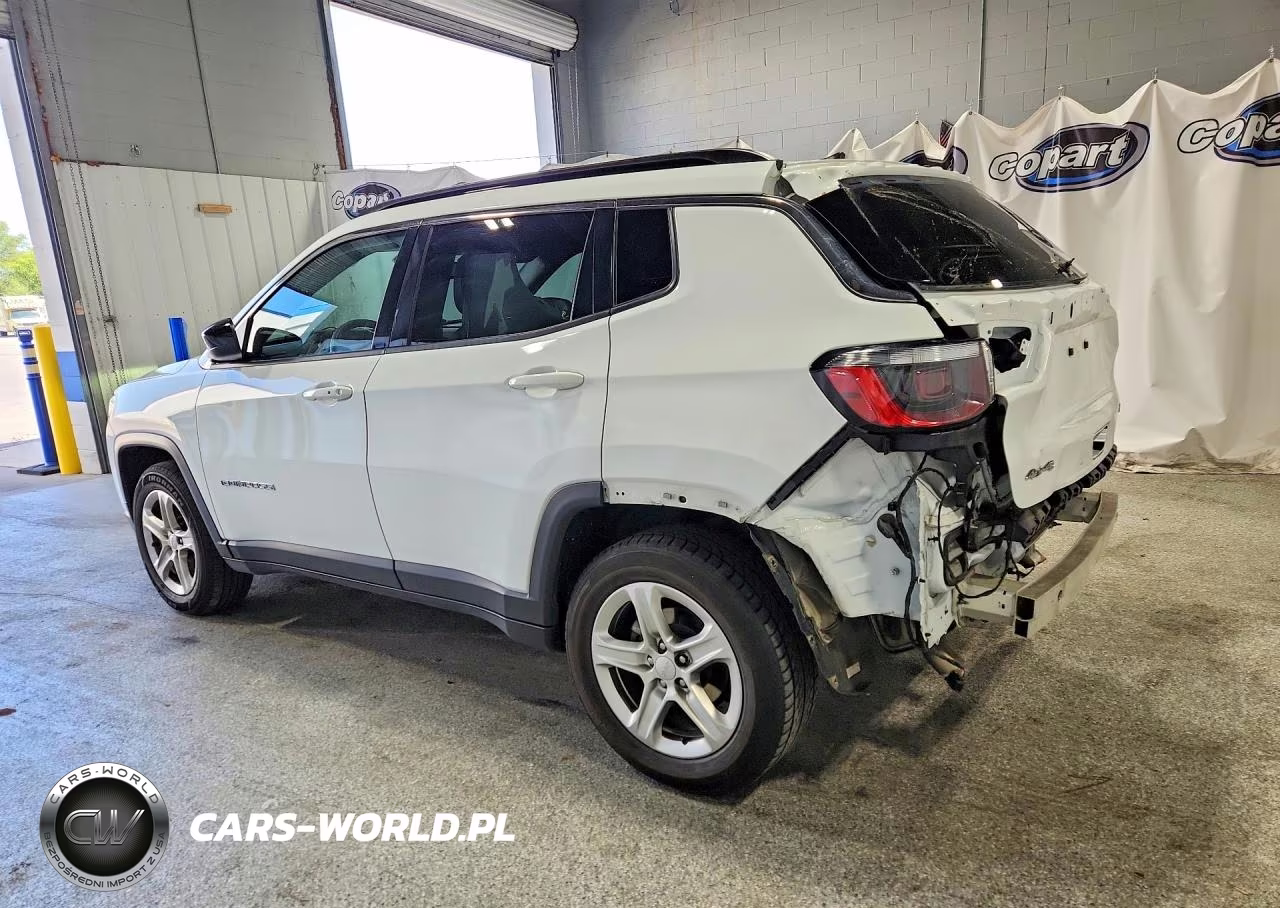 2023 Jeep Compass Latitude VIN:3C4NJDBN4PT561768 - 2