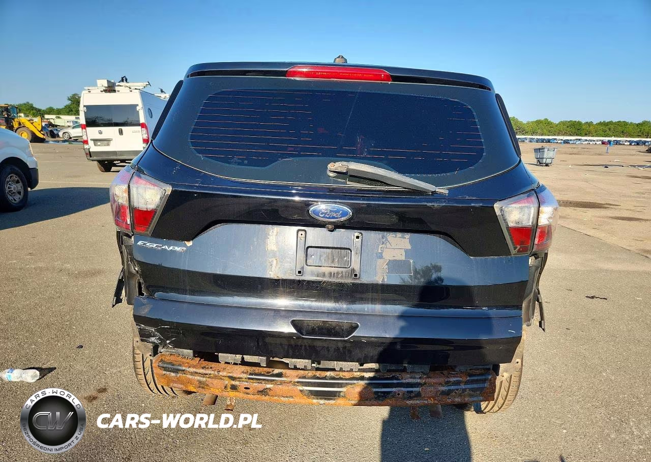 2017 Ford Escape S VIN:1FMCU0F7XHUB34634 - 6