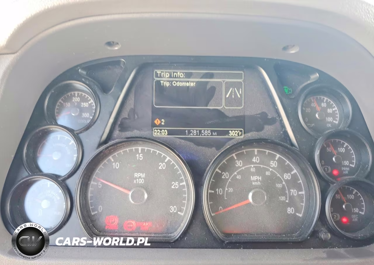 2014 Peterbilt 579 Semi Truck VIN:1XPBDP9X4ED234940 - 9