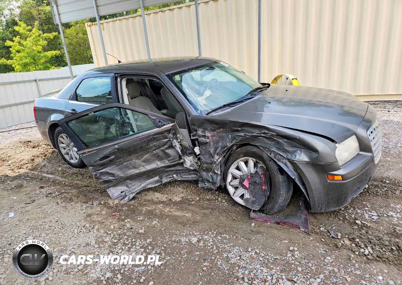 2008 Chrysler 300 Lx VIN:2C3KA43R28H133605 - 4