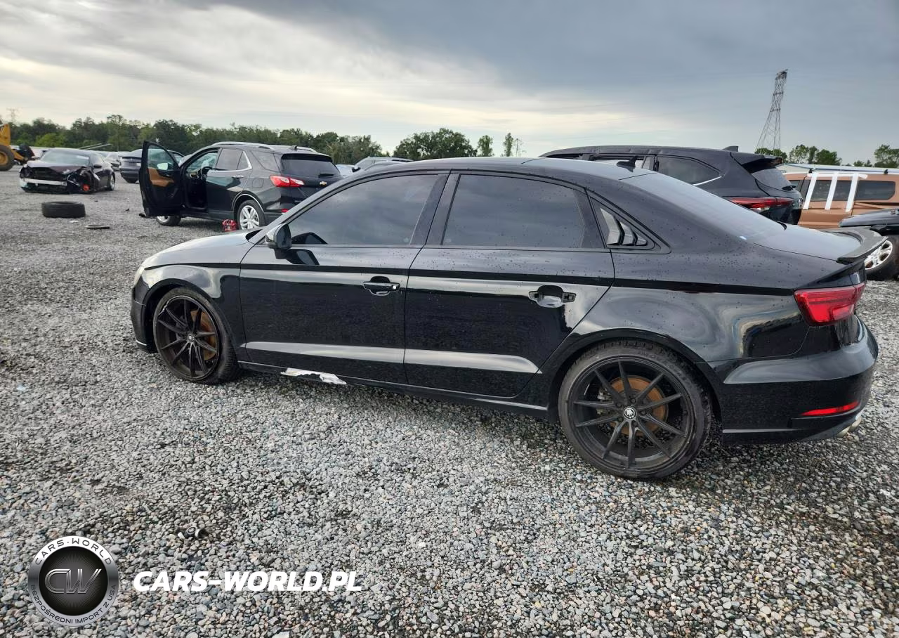 2017 Audi A3 Premium VIN:WAUAUHFF0H1042660 - 2
