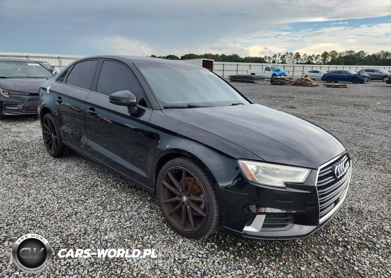 2017 Audi A3 Premium VIN:WAUAUHFF0H1042660 - 4