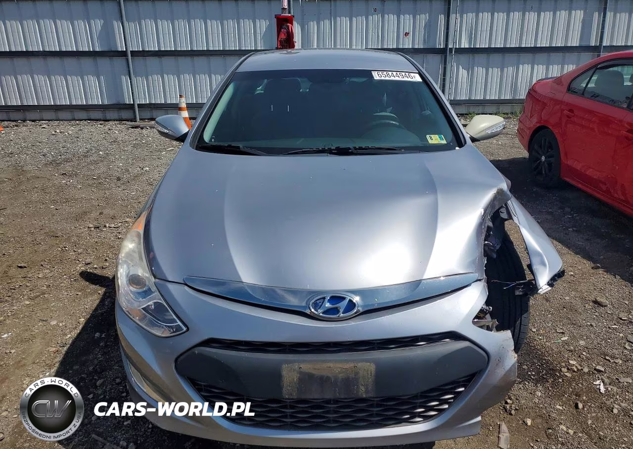 2015 Hyundai Sonata Hybrid Base VIN:KMHEC4A48FA137806 - 5