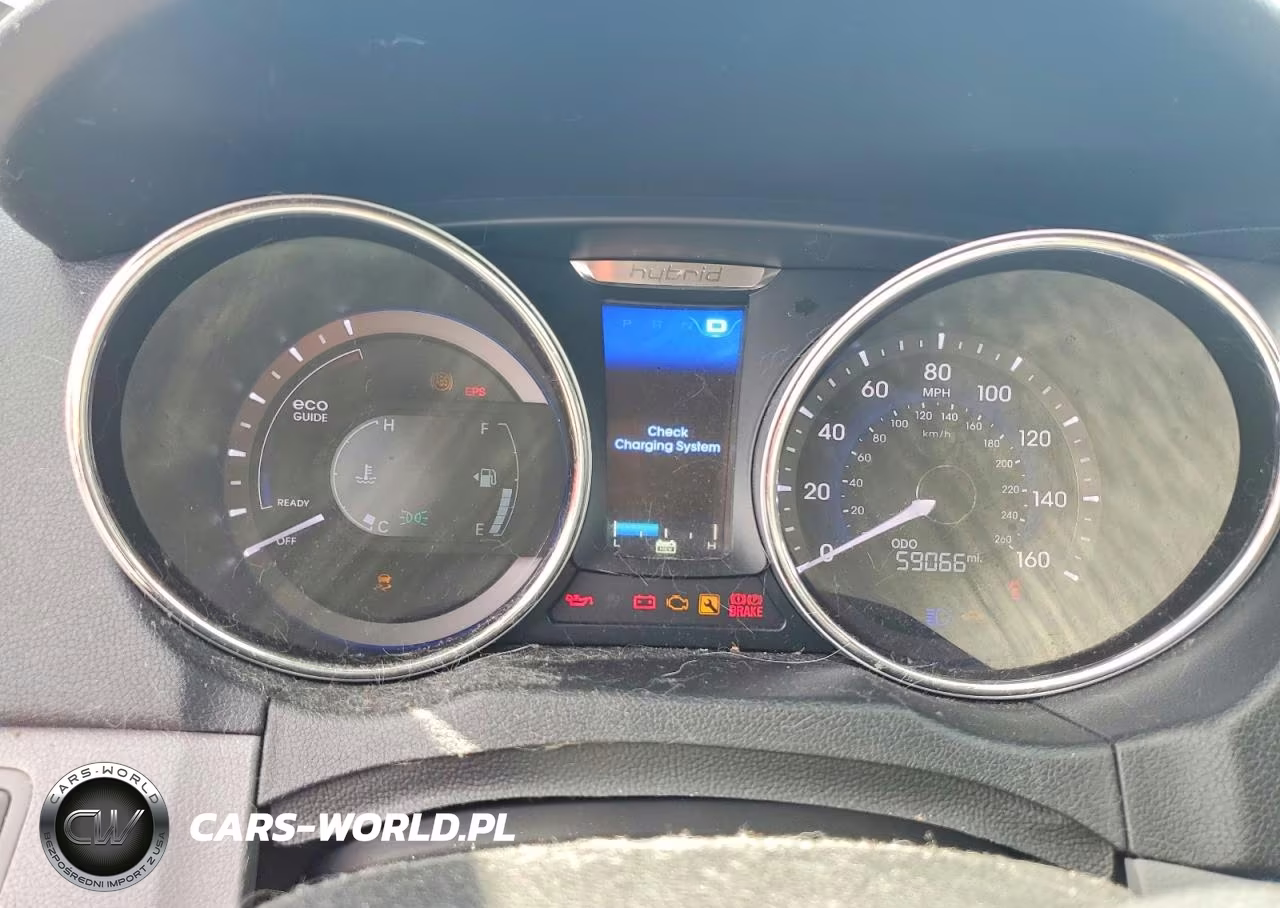 2015 Hyundai Sonata Hybrid Base VIN:KMHEC4A48FA137806 - 9