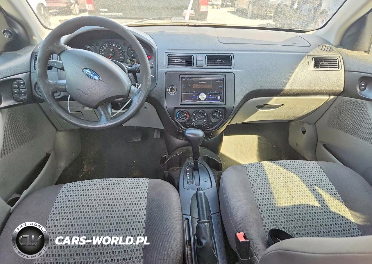 2007 Ford Focus Zx4 VIN:1FAFP34N27W256750 - 8