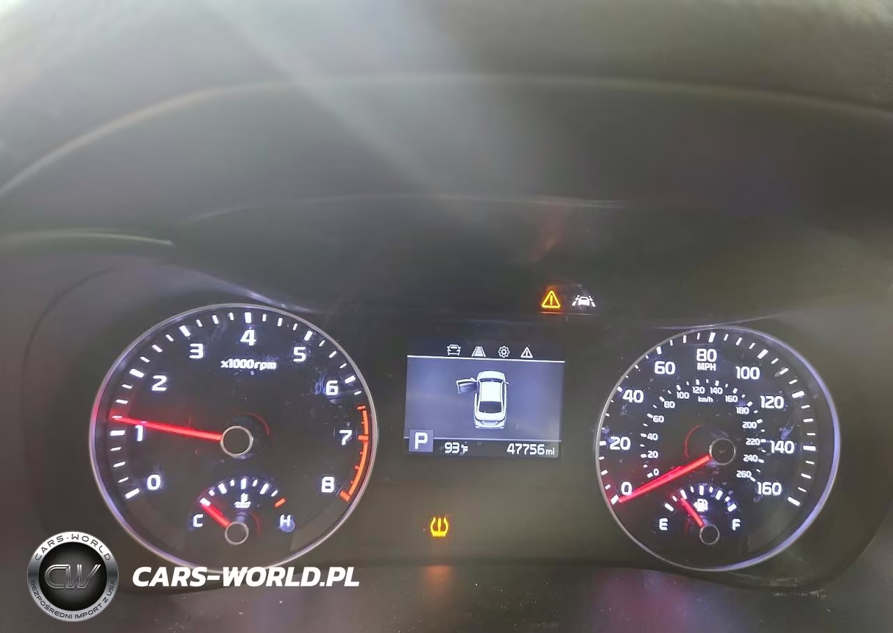 2019 Kia Forte Lxs VIN:3KPF24AD4KE121105 - 9