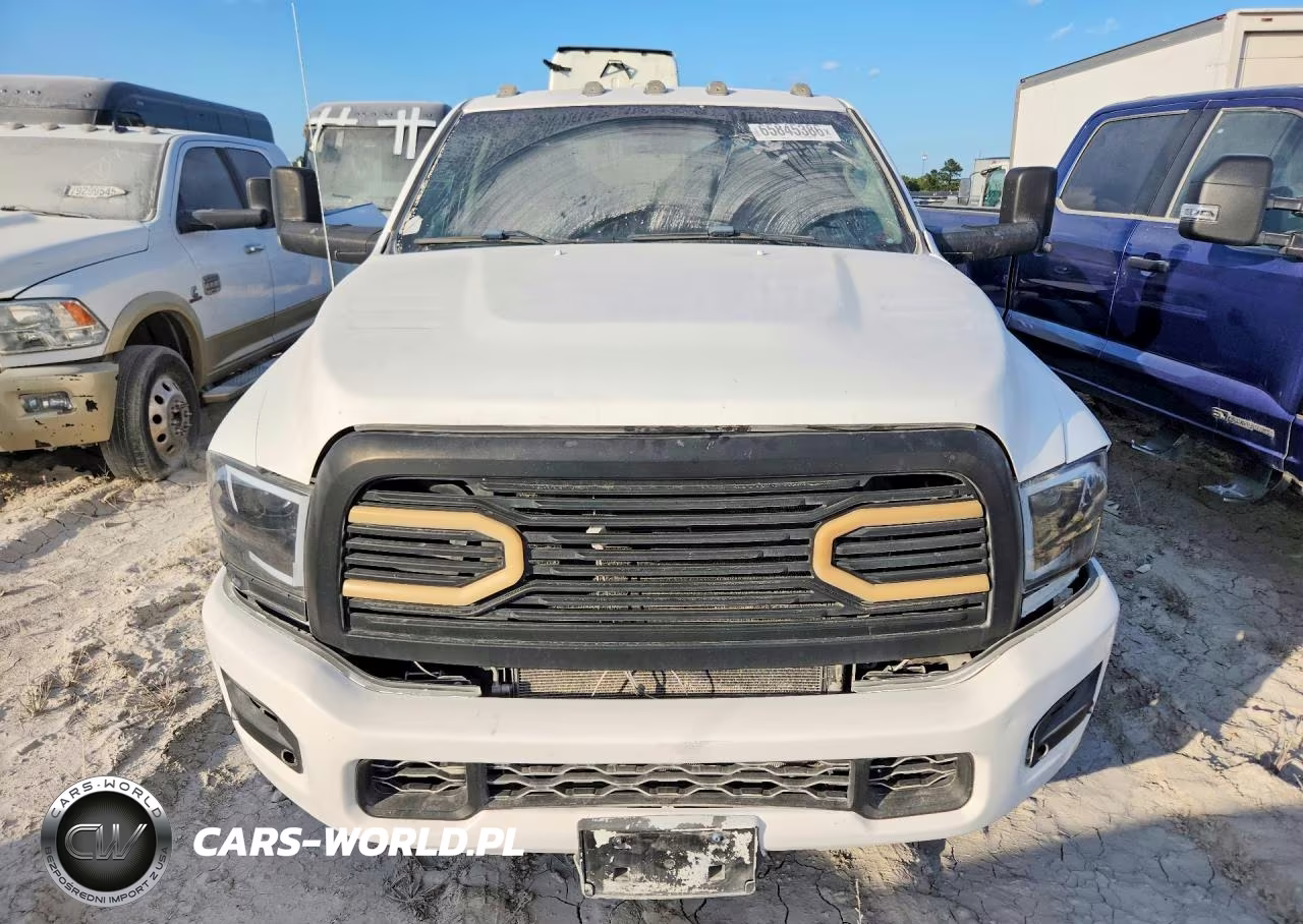 2018 Ram 3500 VIN:3C7WRSCL1JG346267 - 5