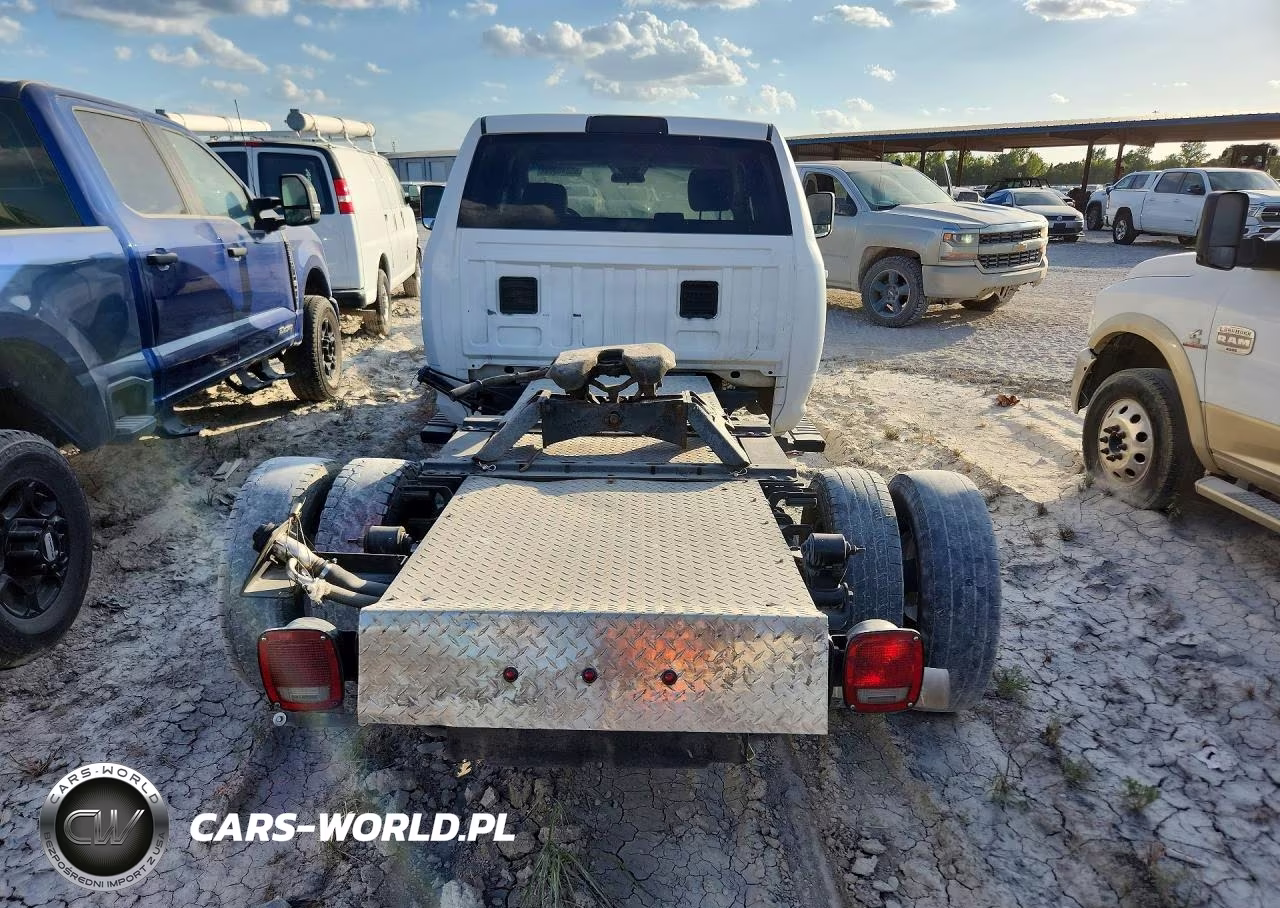 2018 Ram 3500 VIN:3C7WRSCL1JG346267 - 6