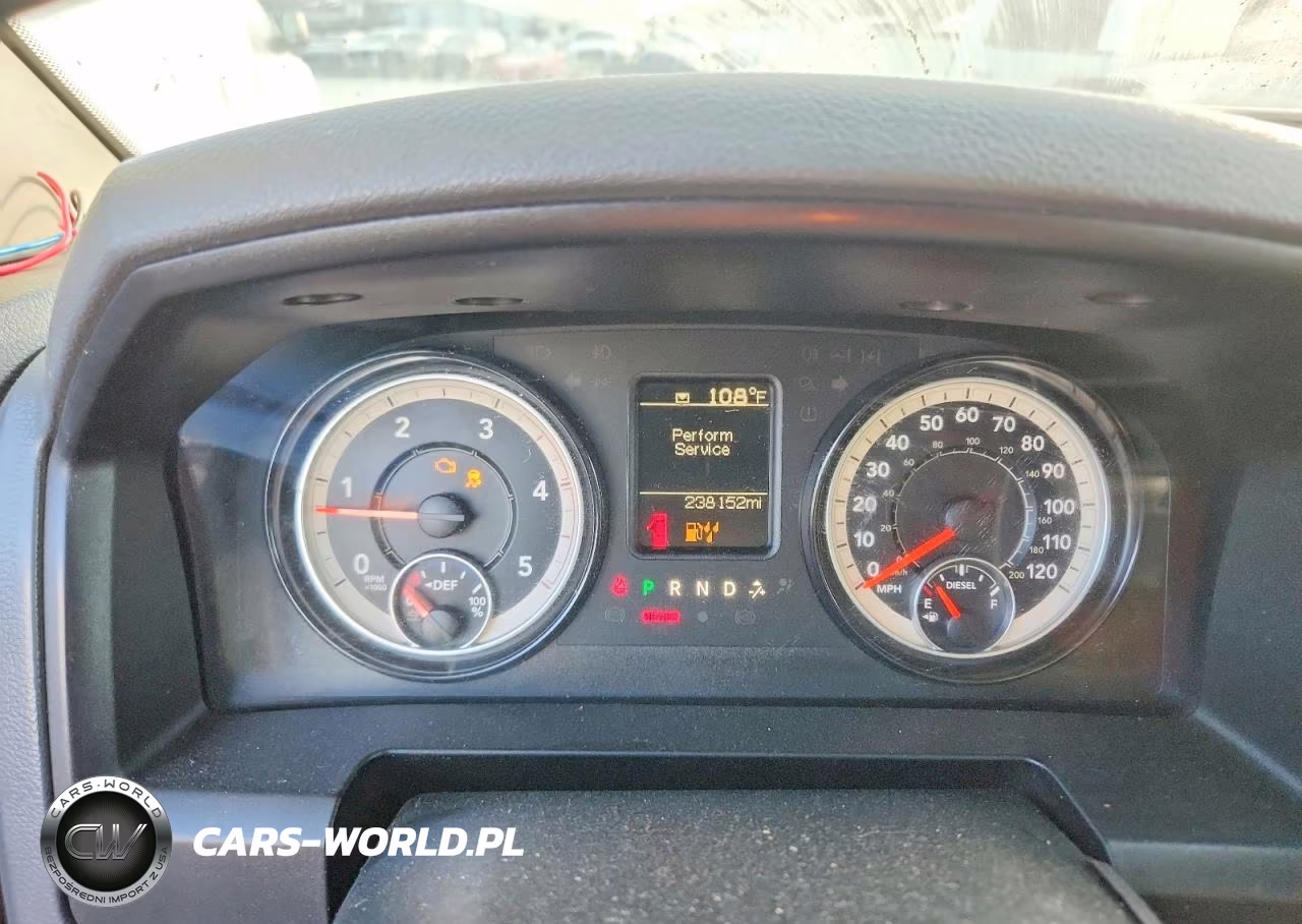 2018 Ram 3500 VIN:3C7WRSCL1JG346267 - 9