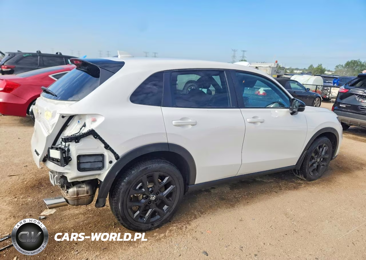 2025 Honda Hr-V Sport VIN:3CZRZ2H58SM748885 - 3
