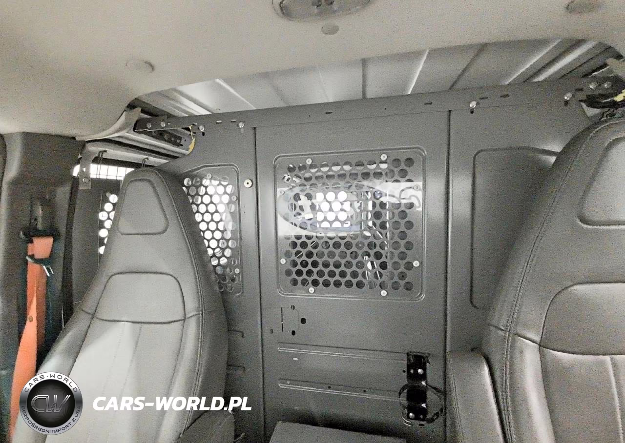 2016 Chevrolet Express G2500 VIN:1GCWGAFF0G1226857 - 10