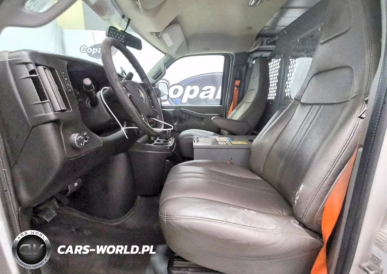 2016 Chevrolet Express G2500 VIN:1GCWGAFF0G1226857 - 7