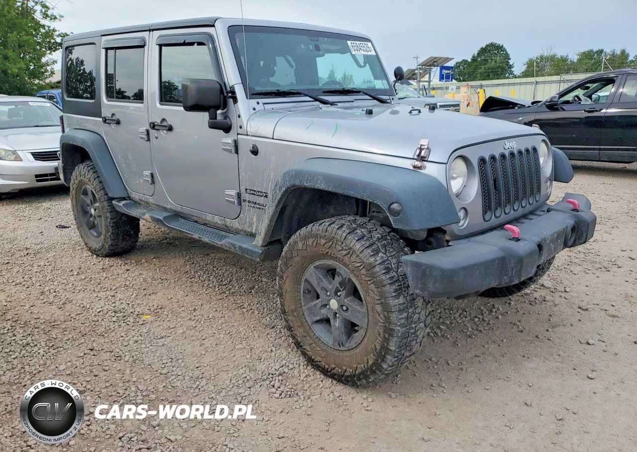 2015 Jeep Wrangler Unlimited Sport VIN:1C4BJWDG0FL523171 - 4