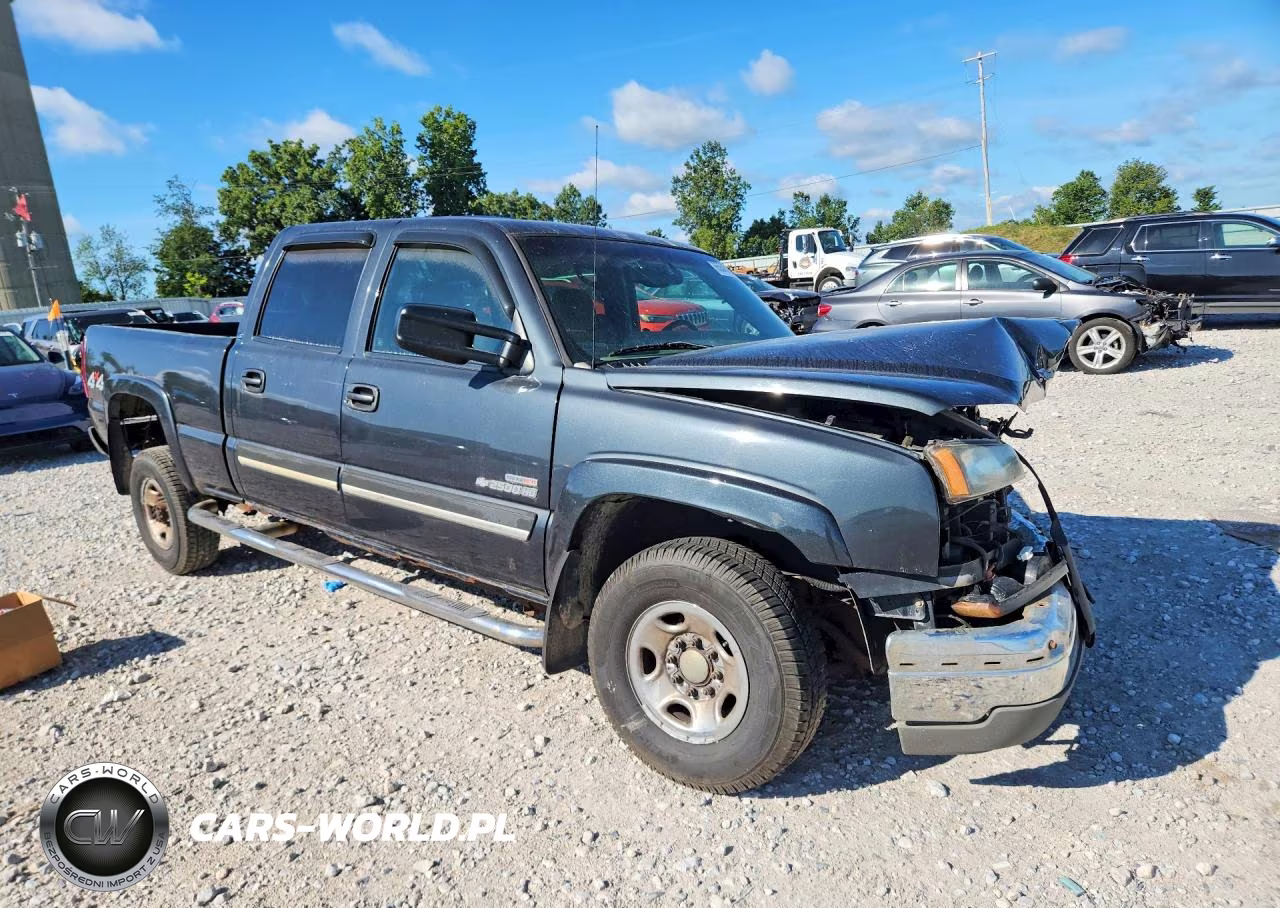 2003 Chevrolet Silverado K2500 Heavy Duty VIN:1GCHK231X3F144606 - 4