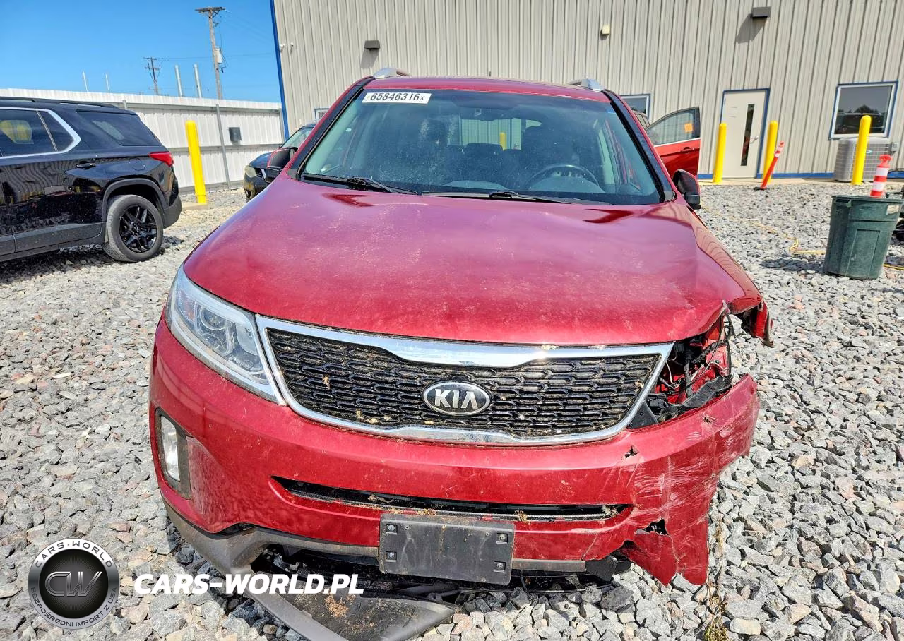 2015 Kia Sorento Lx VIN:5XYKTCA60FG642838 - 5