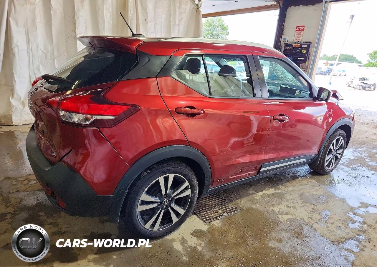 2019 Nissan Kicks Sr VIN:3N1CP5CU2KL499669 - 3