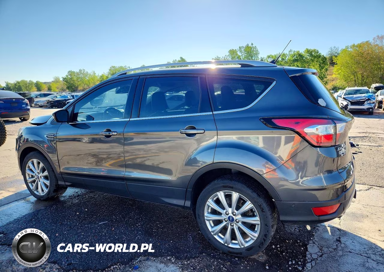 2018 Ford Escape Titanium VIN:1FMCU9J98JUC19118 - 2
