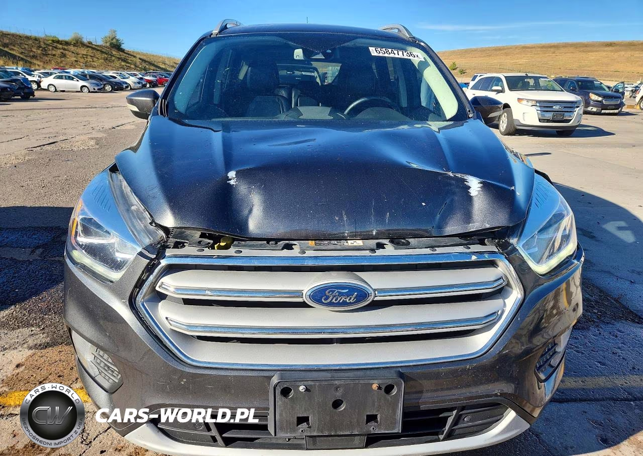 2018 Ford Escape Titanium VIN:1FMCU9J98JUC19118 - 5