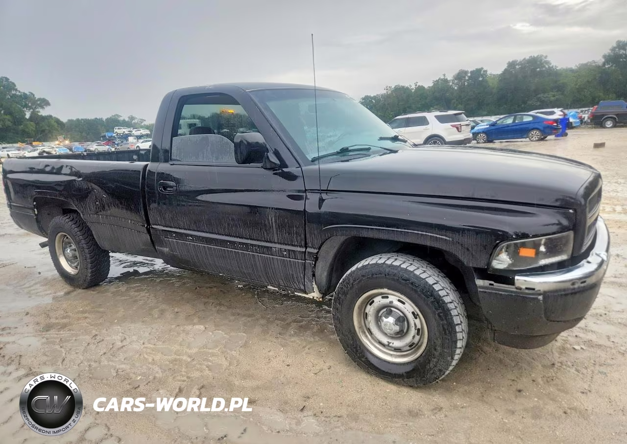 2000 Dodge Ram 1500 VIN:1B7HC16Y2YS585693 - 4