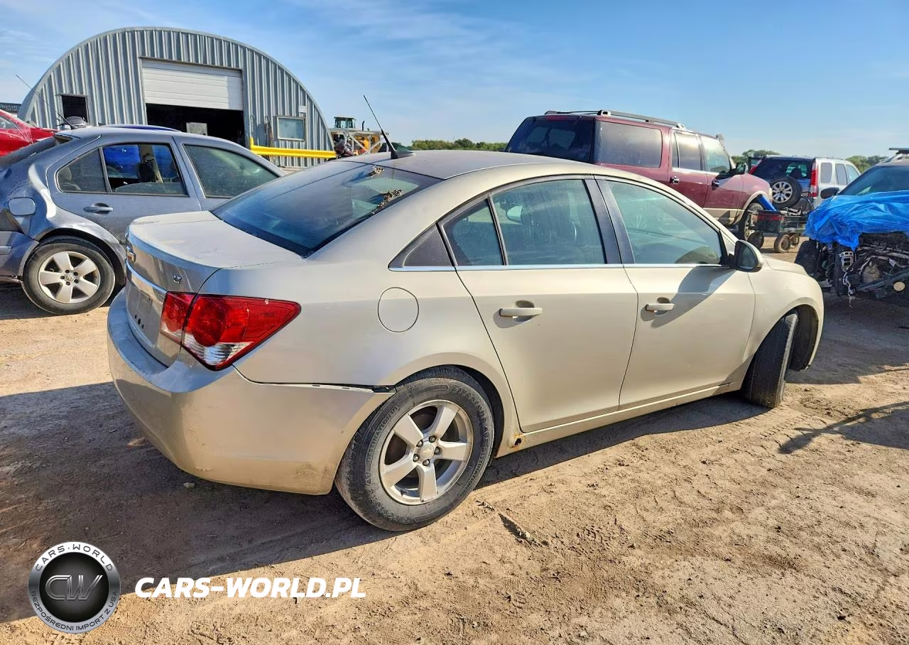 2014 Chevrolet Cruze Lt VIN:1G1PC5SB3E7320504 - 3
