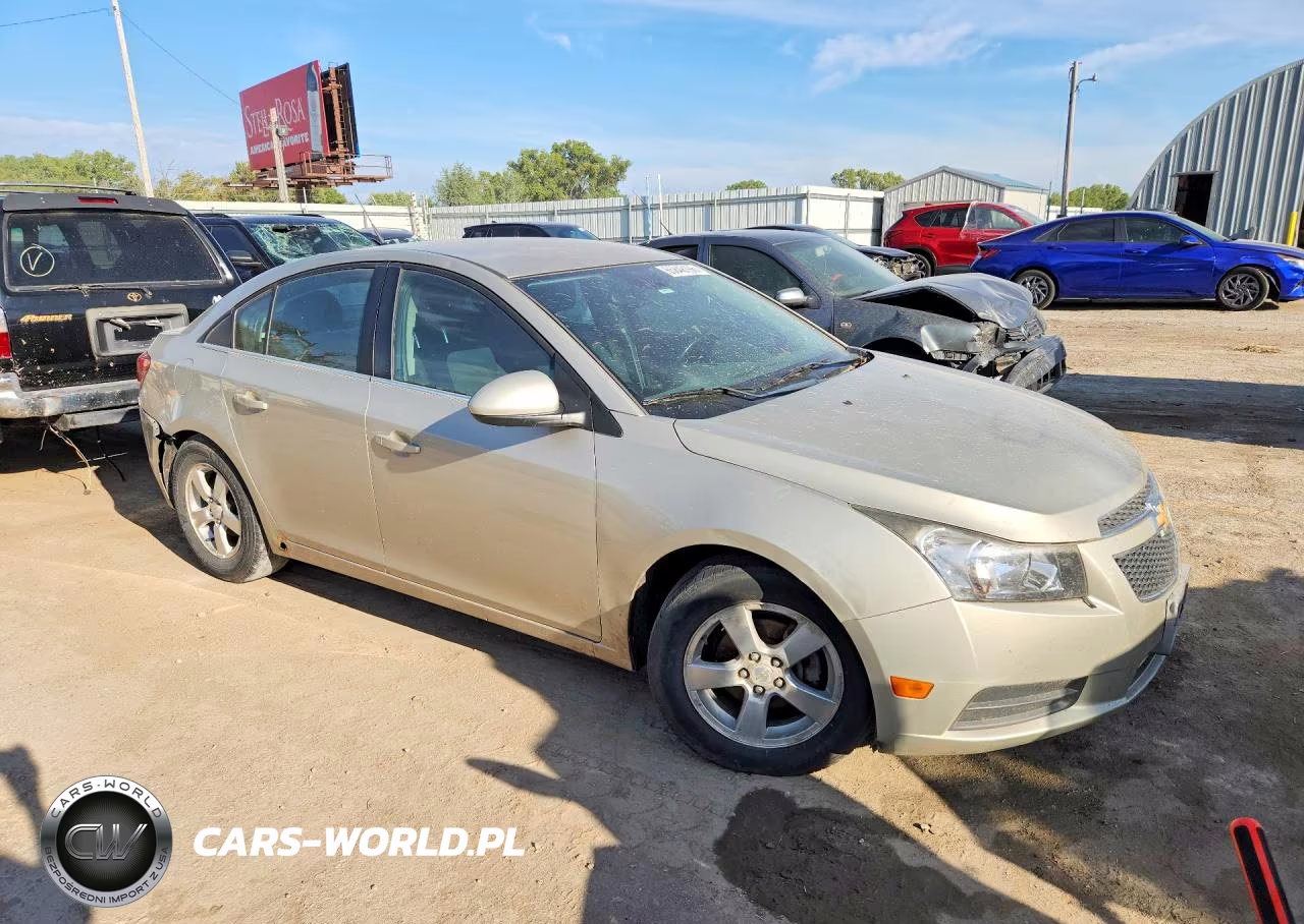 2014 Chevrolet Cruze Lt VIN:1G1PC5SB3E7320504 - 4