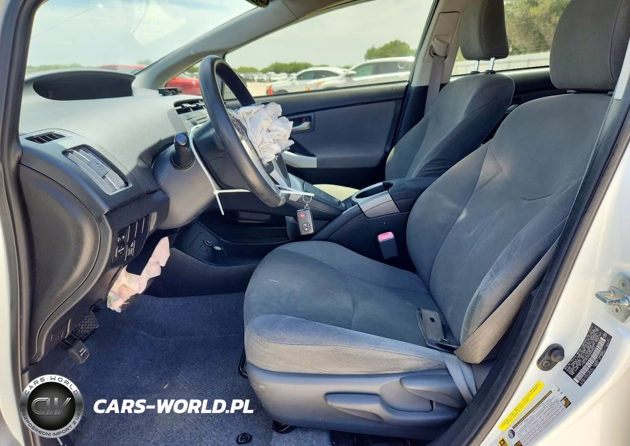 2012 Toyota Prius Two VIN:JTDKN3DU0C5492867 - 7