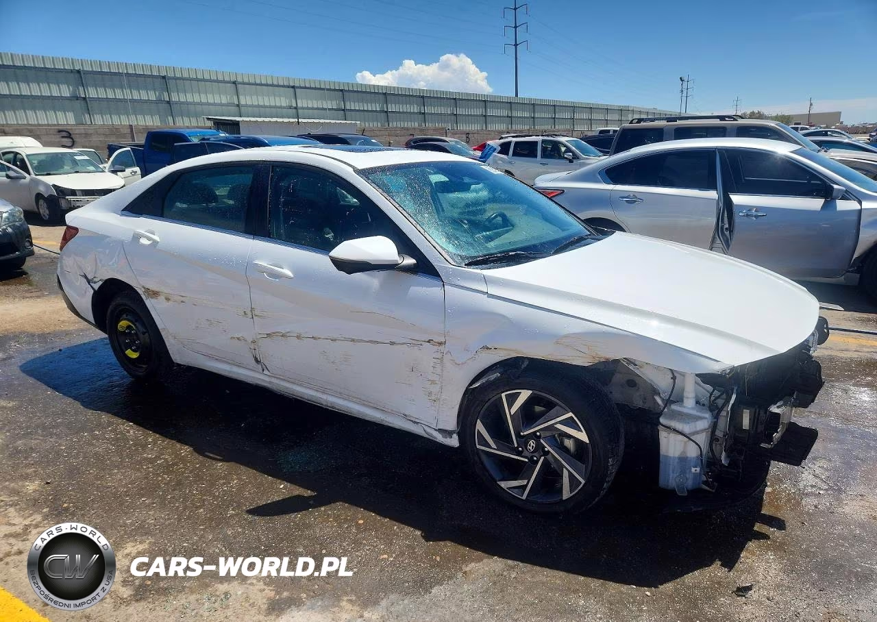 2024 Hyundai Elantra Limited VIN:KMHLP4DGXRU836973 - 4