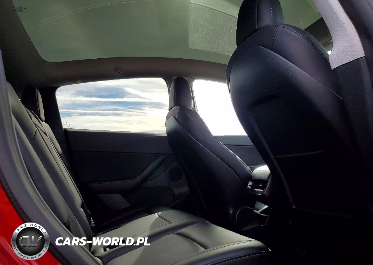 2021 Tesla Model Y VIN:5YJYGDEE5MF263246 - 10