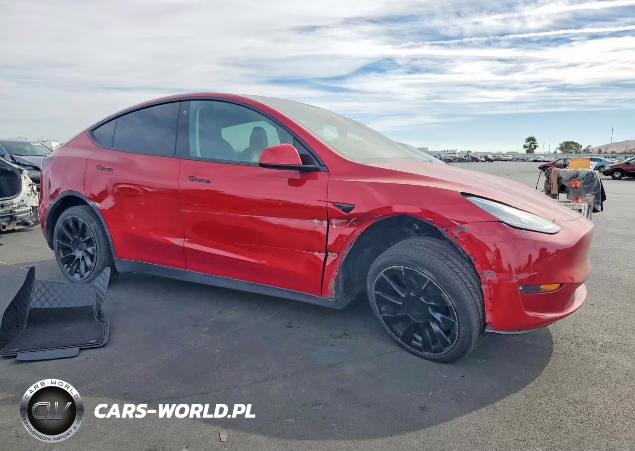 2021 Tesla Model Y VIN:5YJYGDEE5MF263246 - 4
