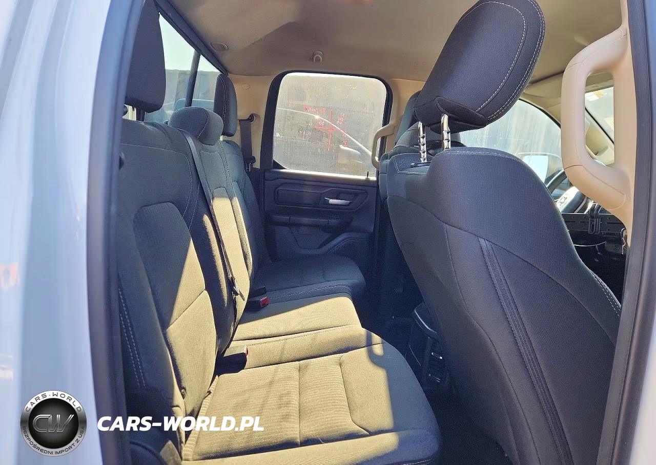 2019 Ram 1500 Tradesman VIN:1C6SRFCT8KN556478 - 10