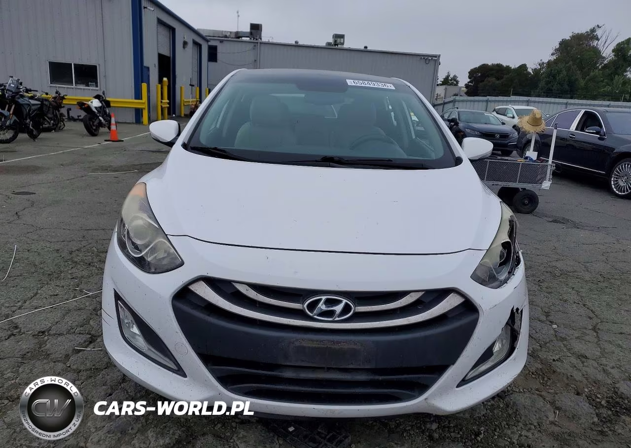 2013 Hyundai Elantra Gt Base VIN:KMHD35LE8DU127411 - 5