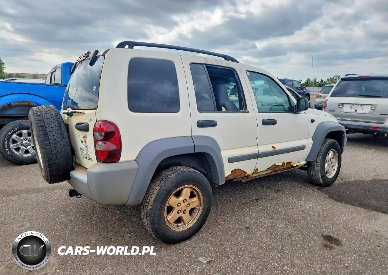 2006 Jeep Liberty Sport VIN:1J4GL48K46W145206 - 3