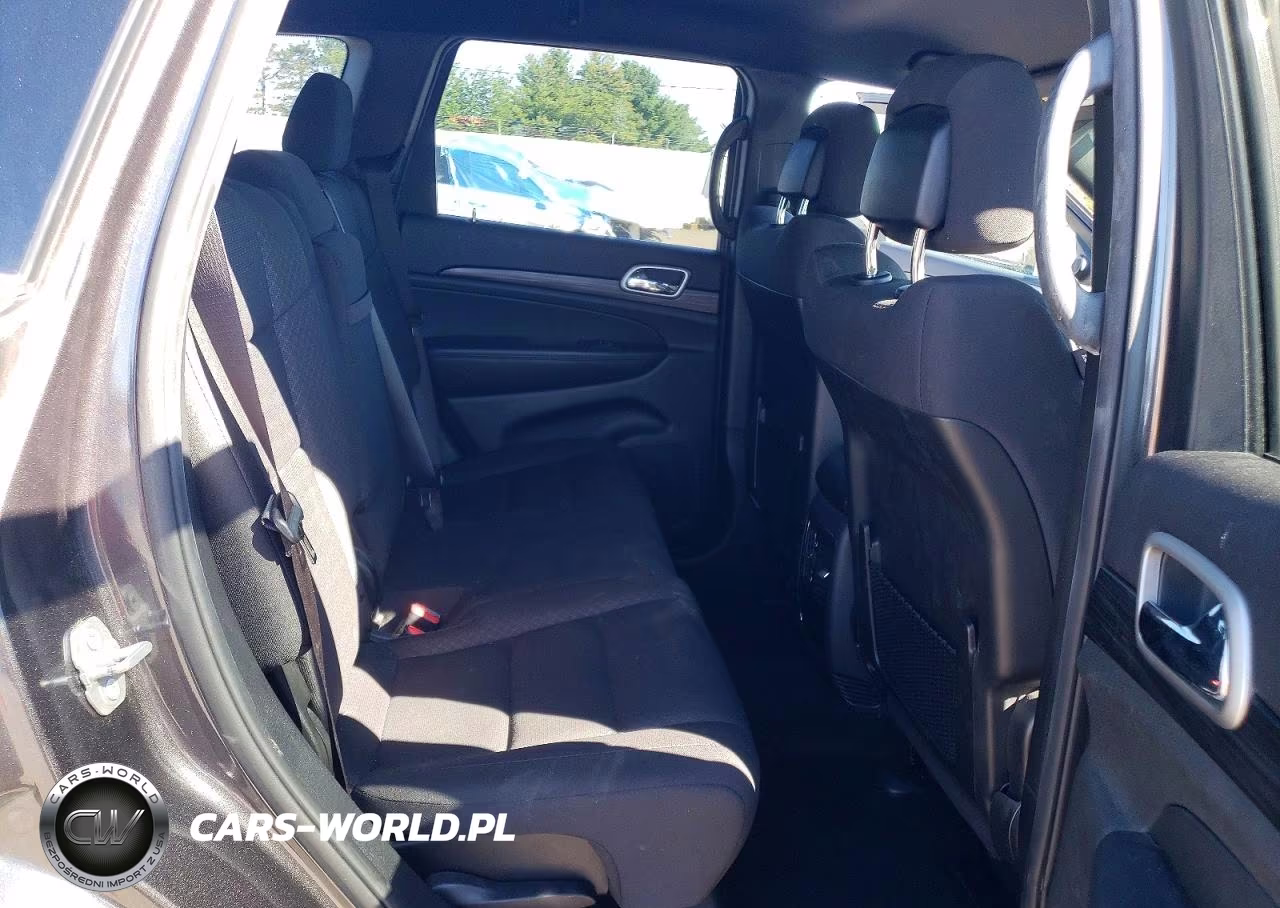 2019 Jeep Grand Cherokee Laredo VIN:1C4RJFAGXKC784501 - 10