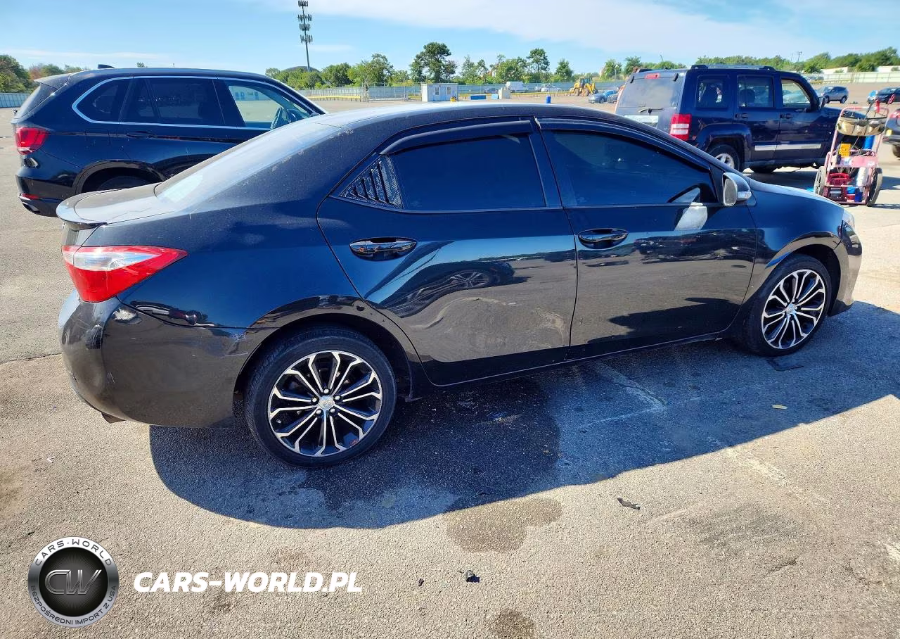 2015 Toyota Corolla S Plus VIN:2T1BURHE4FC250809 - 3
