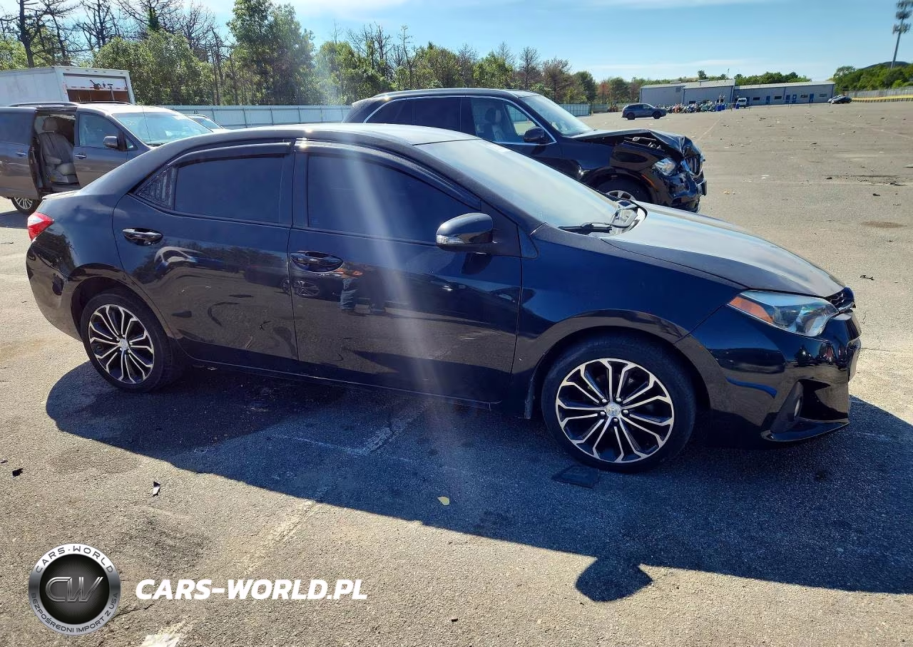 2015 Toyota Corolla S Plus VIN:2T1BURHE4FC250809 - 4